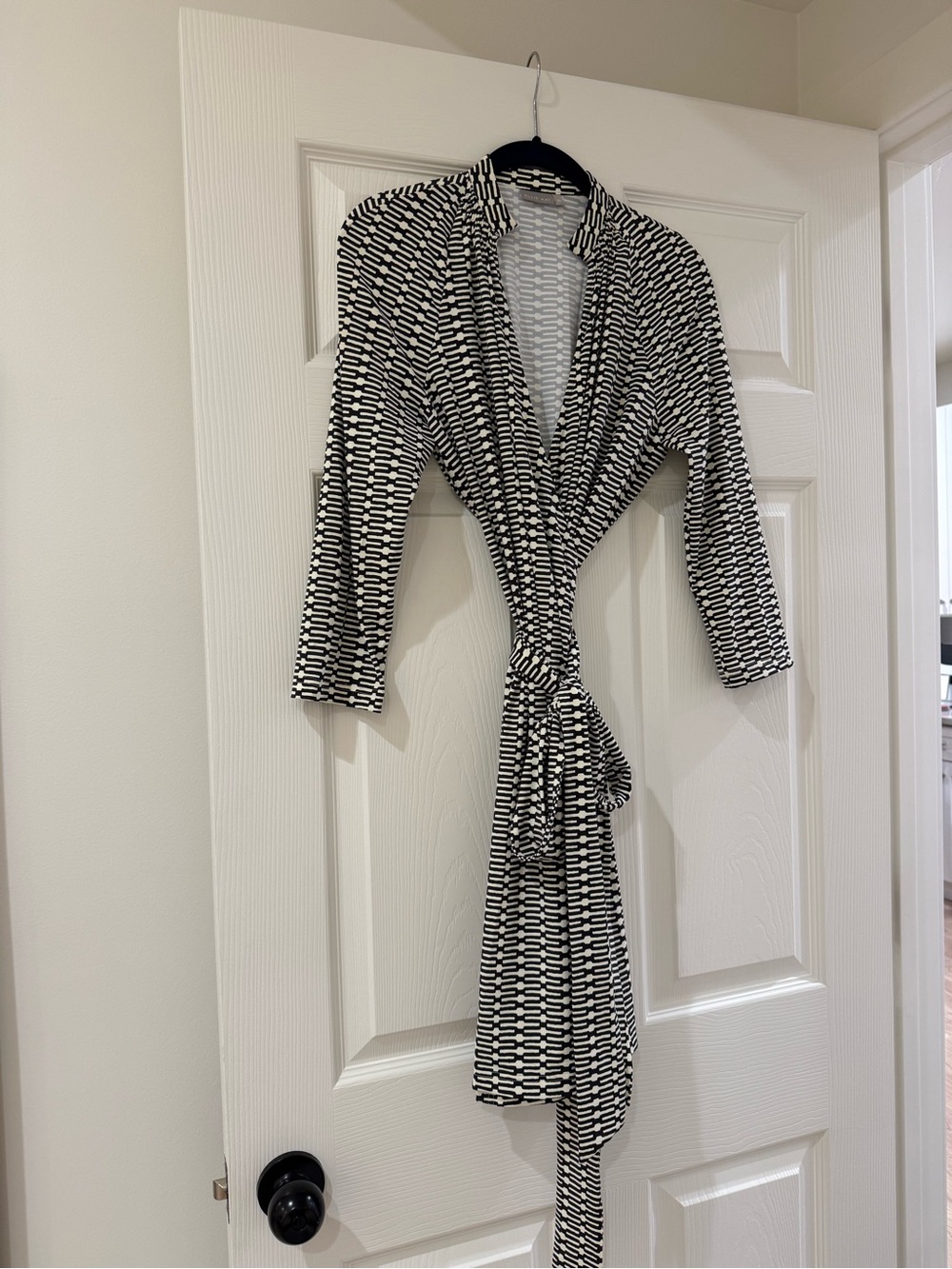 Black & White Geometric Wrap Tunic dress